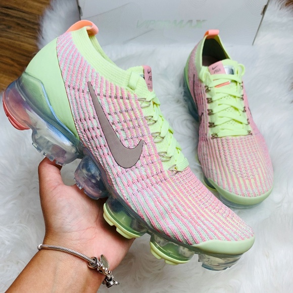 nike vapormax barely volt